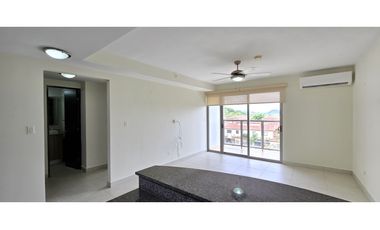 Apartamento con Hermosa Vista en Woodlands, Panamá Pacífico