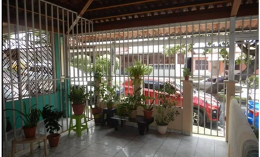 LAS ACACIAS / 200M / ANEXO INDEPENDIENTE / TERRAZA / 3 HABITACION