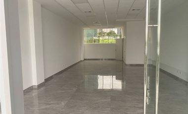 ALQUILO LOCALES COMERCIALES EN VIA ISRAEL SUNSET STRIP MALL 87m2