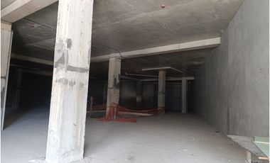 ALQUILER AMPLIO LOCAL COMERCIAL – TRANSSTMICA 992.38M2