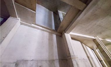 ALQUILER AMPLIO LOCAL COMERCIAL – TRANSSTMICA 992.38M2