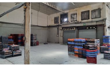 JUAN DIAZ / NEGOCIABLE / GALERA EN URB INDUSTRIAL / 4400 M2