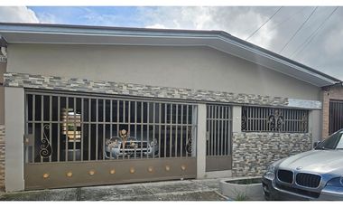 LA CABIMA / PRADERAS DE SAN LORENZO / 3 HAB / 209M2