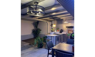 COSTA VERDE / ROLLING HILLS / 300m2 / 3 HABITA / CON DEPOSITO Y JARDN