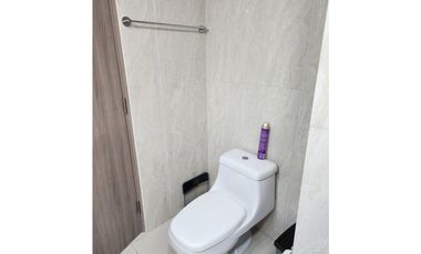 COSTA VERDE / ROLLING HILLS / 300m2 / 3 HABITA / CON DEPOSITO Y JARDN