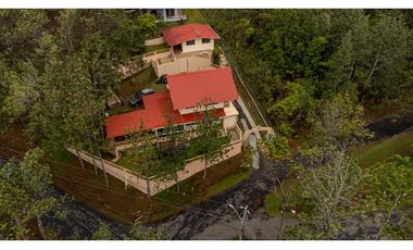 CERRO AZUL / FINCA CON 2 CABAÑAS TURISTICAS /  1,172 M2