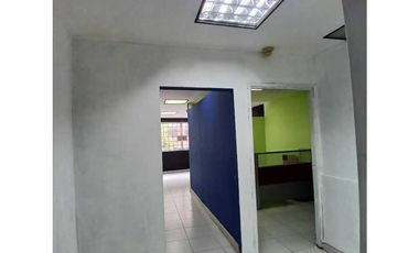 EL CANGREJO / VIA ARGENTINA / LOCAL COMERCIAL / 100M2