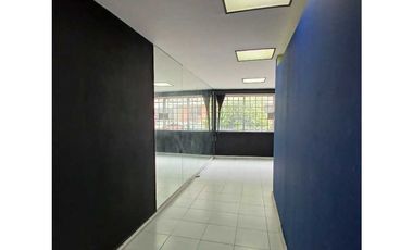 EL CANGREJO / VIA ARGENTINA / LOCAL COMERCIAL / 100M2