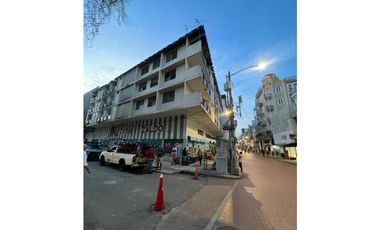CASCO VIEJO / CASA ANA  / 709 M2  / 12 APARTAMENTOS / 2 LOCALES