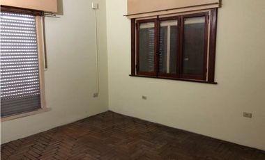 Lanza 151, entre Albarellos y Albarracín, Isidro Casanova