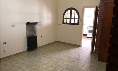 Lanza 151, entre Albarellos y Albarracín, Isidro Casanova