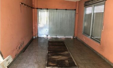 Lanza 151, entre Albarellos y Albarracín, Isidro Casanova