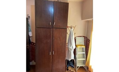 ISLAS MALVINAS 3524 e/Moldes y Canadá