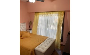 ISLAS MALVINAS 3524 e/Moldes y Canadá