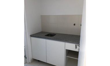 VENTA OFICINA SEMIPISO PLAZA MITRE