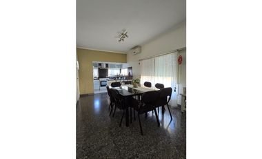 CASA CON GALPON CALLE MADRID