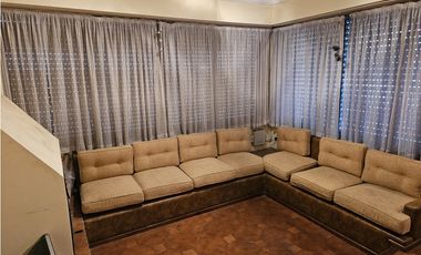 Venta Chalet 4 Ambientes, con Parque, Quincho y Garage