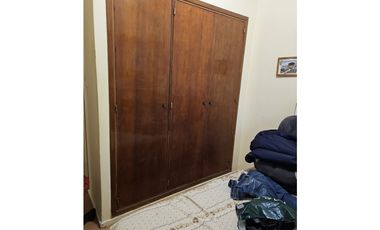 Venta Chalet 4 Ambientes, con Parque, Quincho y Garage