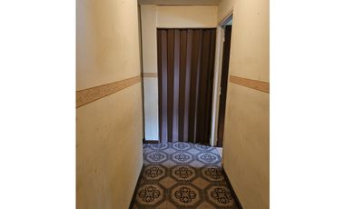 Venta Chalet 4 Ambientes, con Parque, Quincho y Garage