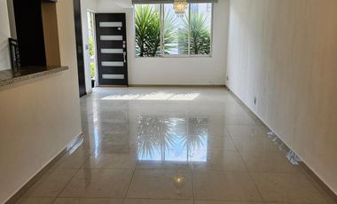 Casa en Venta Paseo Gardenias, Toluca EdoMex | Renta $13,300