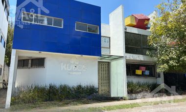 Gran oportunidad de renta comercial en Avenida Alpes