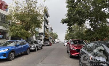 Gran oportunidad de renta comercial en Avenida Alpes