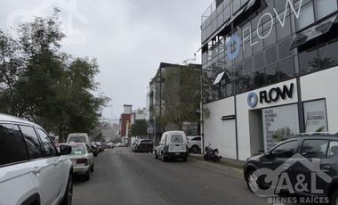 Gran oportunidad de renta comercial en Avenida Alpes