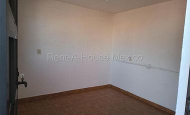Casa en Renta en 	Villas de Guadalupe Xalostoc, Ecatepec de Morelos JL 25-2937.
