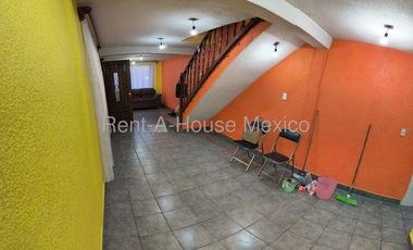 Casa en Renta en 	Villas de Guadalupe Xalostoc, Ecatepec de Morelos JL 25-2937.