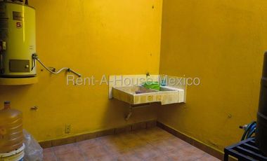 Casa en Renta en 	Villas de Guadalupe Xalostoc, Ecatepec de Morelos JL 25-2937.