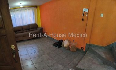 Casa en Renta en 	Villas de Guadalupe Xalostoc, Ecatepec de Morelos JL 25-2937.