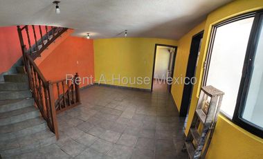 Casa en Renta en 	Villas de Guadalupe Xalostoc, Ecatepec de Morelos JL 25-2937.
