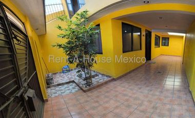 Casa en Renta en 	Villas de Guadalupe Xalostoc, Ecatepec de Morelos JL 25-2937.