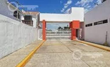 CASA EN RENTA EN AVENIDA UNIVERSIDAD VERACRUZANA