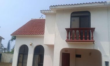 CASA EN RENTA EN AVENIDA UNIVERSIDAD VERACRUZANA