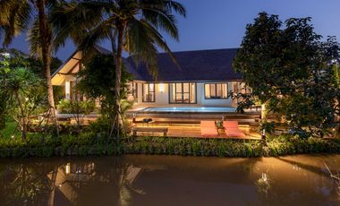Private Pool Villa In Saraphi