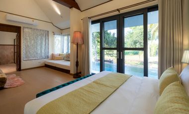 Private Pool Villa In Saraphi