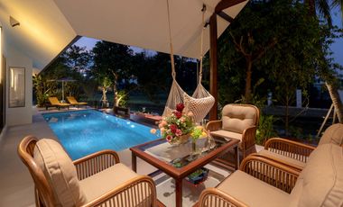 Private Pool Villa In Saraphi