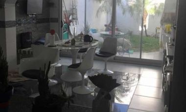 Triplex en venta en Villa Sarmiento