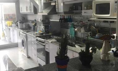 Triplex en venta en Villa Sarmiento