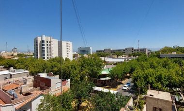 VENTA DEPARTAMENTO 2 DORMITORIOS AMOBLADO CAPITAL