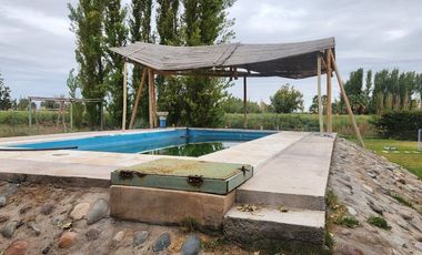 CASA QUINTA AMOBLADA. 4200 M2 DE TERRENO. POCITO