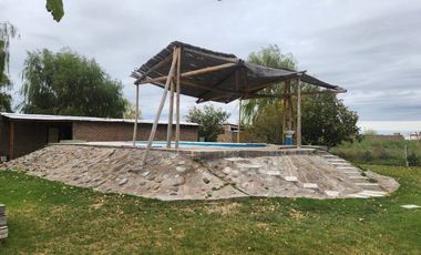 CASA QUINTA AMOBLADA. 4200 M2 DE TERRENO. POCITO