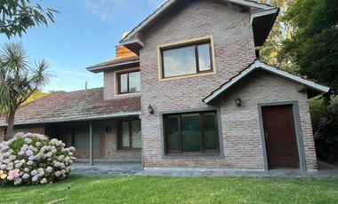 Venta Casa 6 ambientes en Sierra de los Padres
