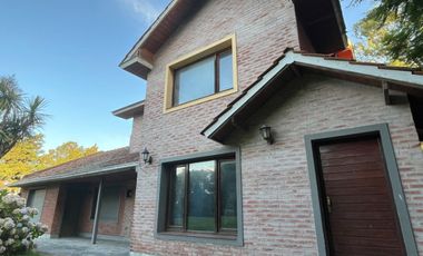 Venta Casa 6 ambientes en Sierra de los Padres