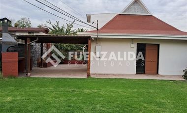 Casa en Arriendo en A dos cuadras de Eliecer Parada
