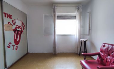 CASA 4 AMBIENTES EN VENTA EN QUILMES OESTE QUINCHO