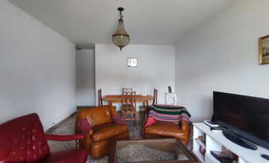 CASA 4 AMBIENTES EN VENTA EN QUILMES OESTE QUINCHO
