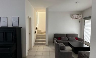 ALQUILER  CASA 4 AMBIENTES NORDELTA