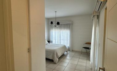 ALQUILER  CASA 4 AMBIENTES NORDELTA